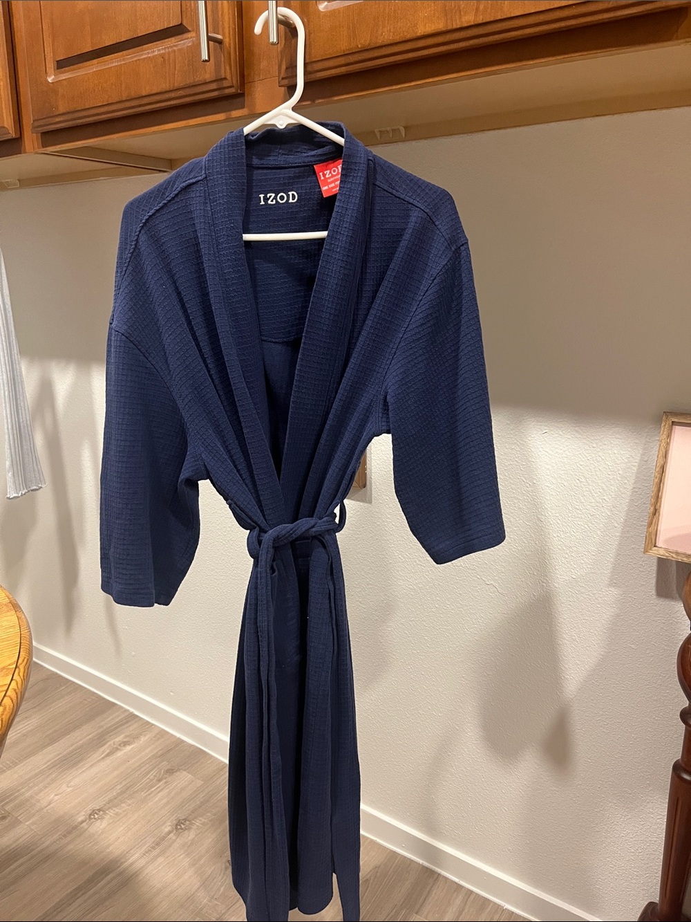 Izod Navy Waffle-Knit Shawl-Collar Robe - Picture 2 of 6